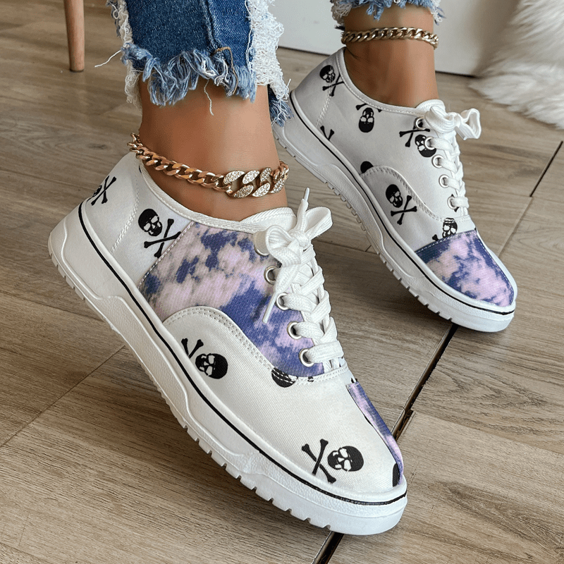 Women's Skull Pattern Sneakers Lace Up Outdoor Shoes Lightweight