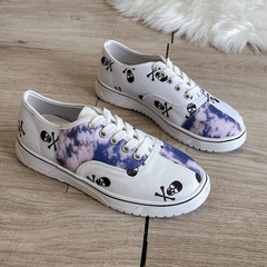 Women's Skull Pattern Sneakers Lace Up Outdoor Shoes Lightweight