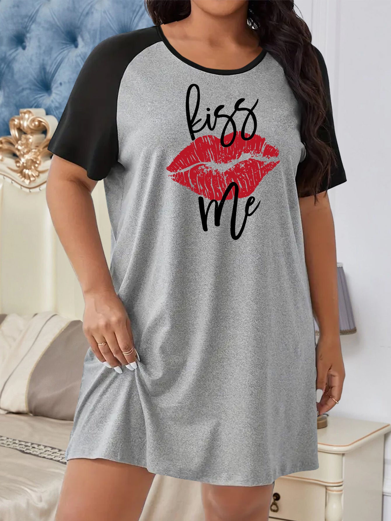  Kiss & Letter Print Raglan Sleeve Sleep Dress