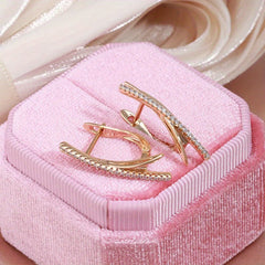 Modern Minimalist Golden Clips Earrings For Women
