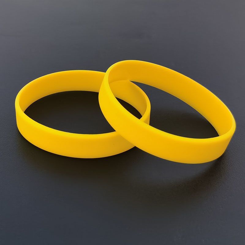 2 Pcs Silicone Wristband Stretchy Rubber Bracelet Party Fans Souvenirs