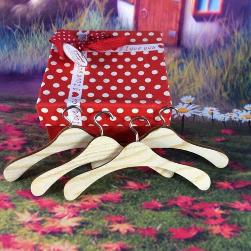 5pcs Doll Clothes Hangers Set Colorful Dollhouse Wardrobe Accessories