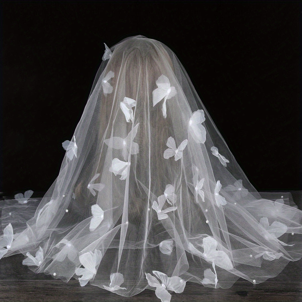Short Wedding Veil with 3D Butterfly & Floral Tulle Sheer Layered Edge