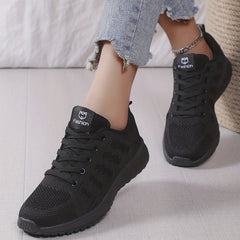 Women's Breathable Low Top Running Shoes Light And Comfortable