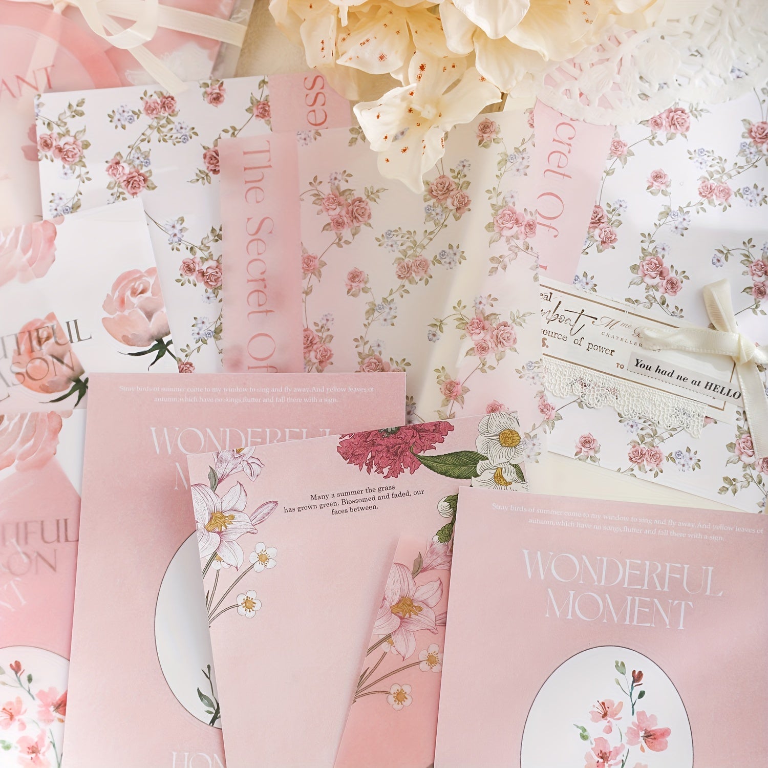 Romantic Plants & Flowers Gift Wrapping Paper, 15 Pieces