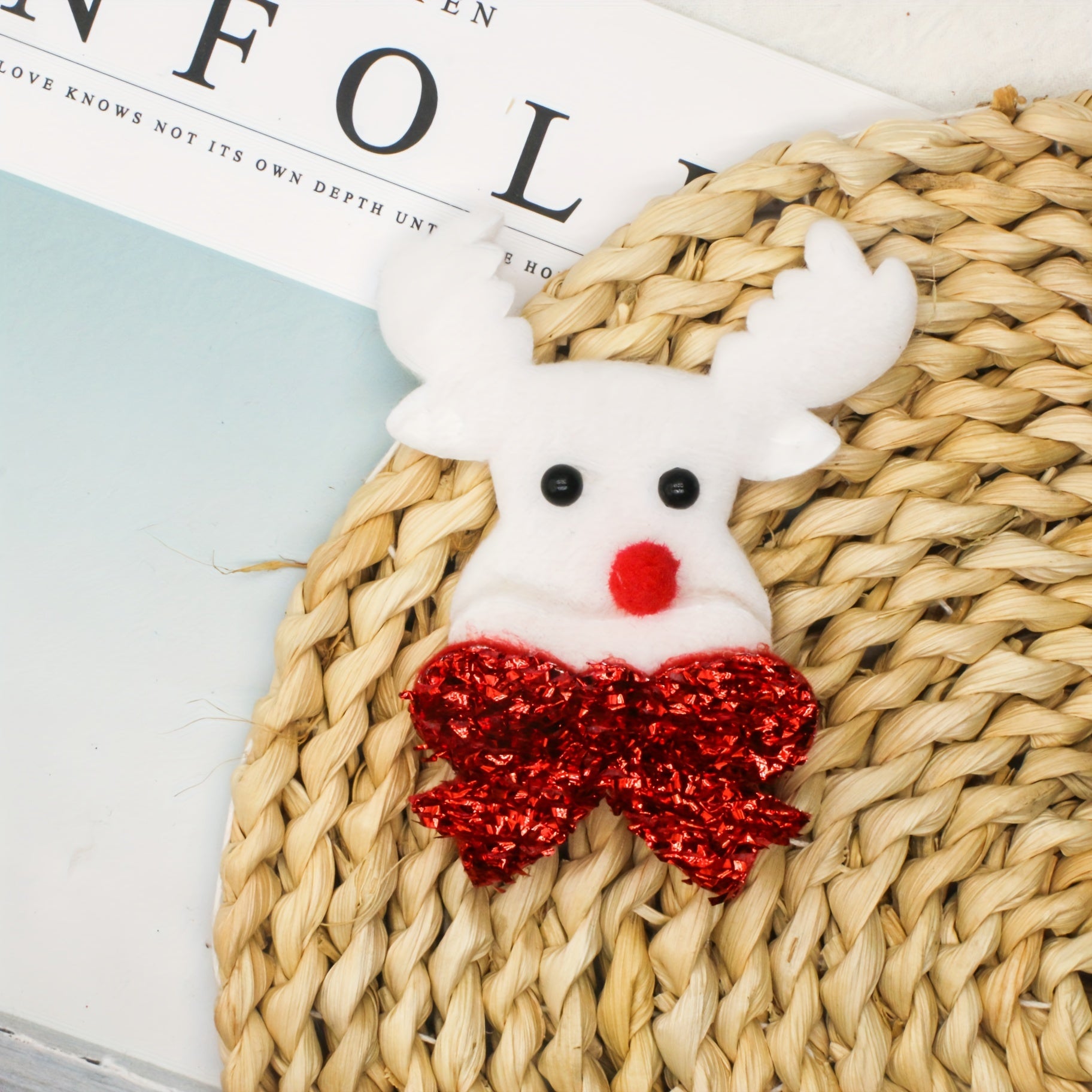 Christmas Snowman Plush Doll Decoration for Festive Room Window Decor