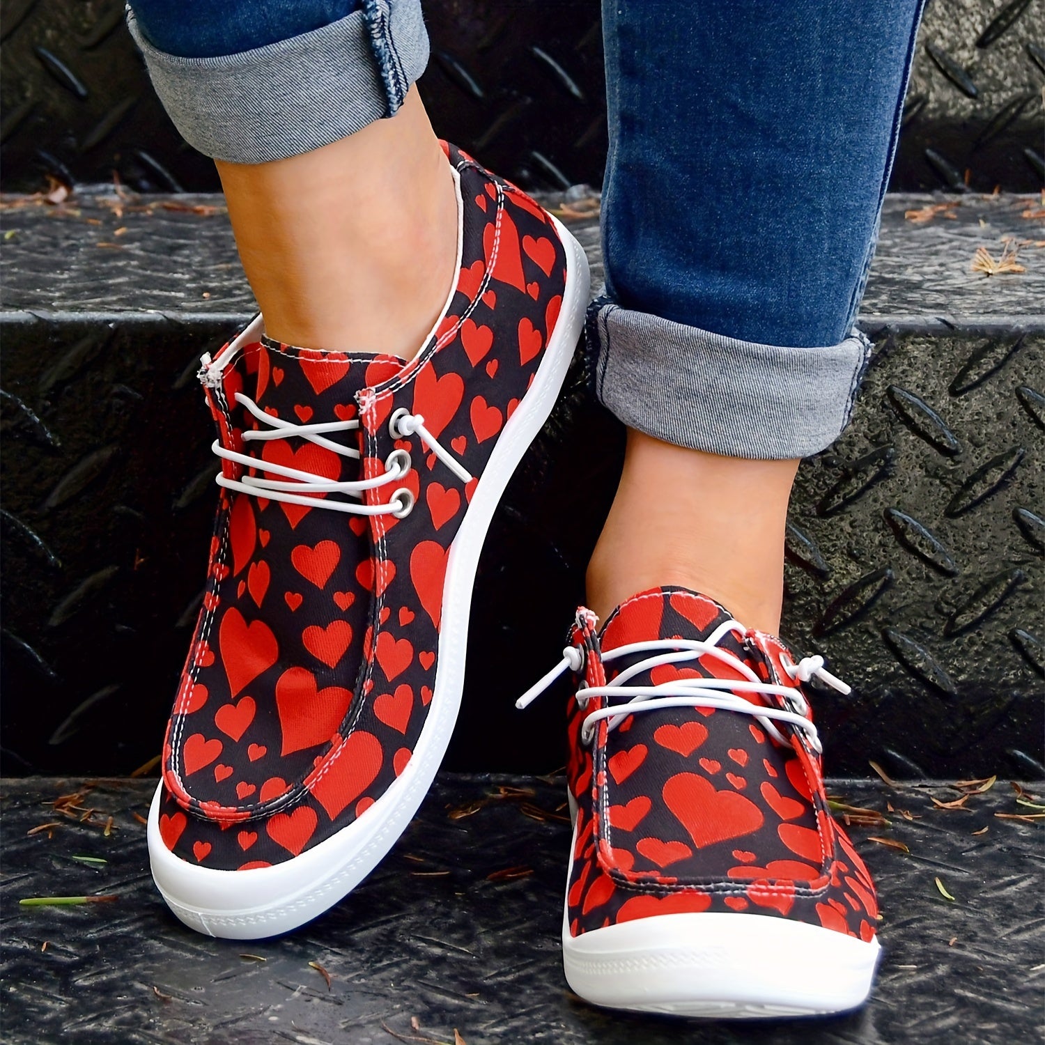 Women's Red Love Couple Flat Sports Sneakers Lightweight Non Slip Shoes