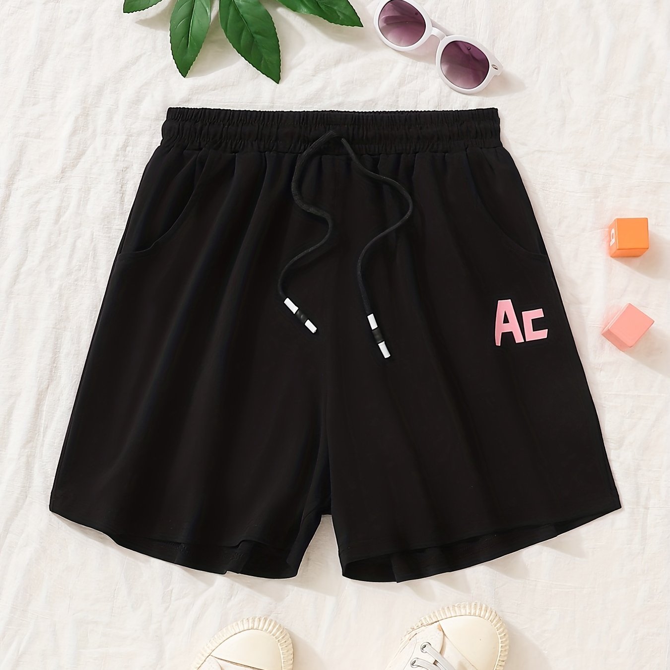 Girls Letter Graphic Drawstring Waist Loose Casual Sports Shorts