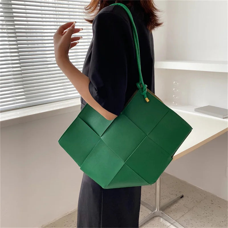 Large Capacity Women's Woven Tote Bag Pu Shoulder Handbag for Travel Shopping