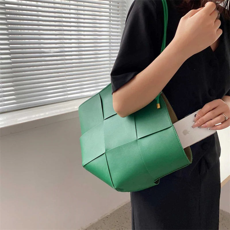 Large Capacity Women's Woven Tote Bag Pu Shoulder Handbag for Travel Shopping