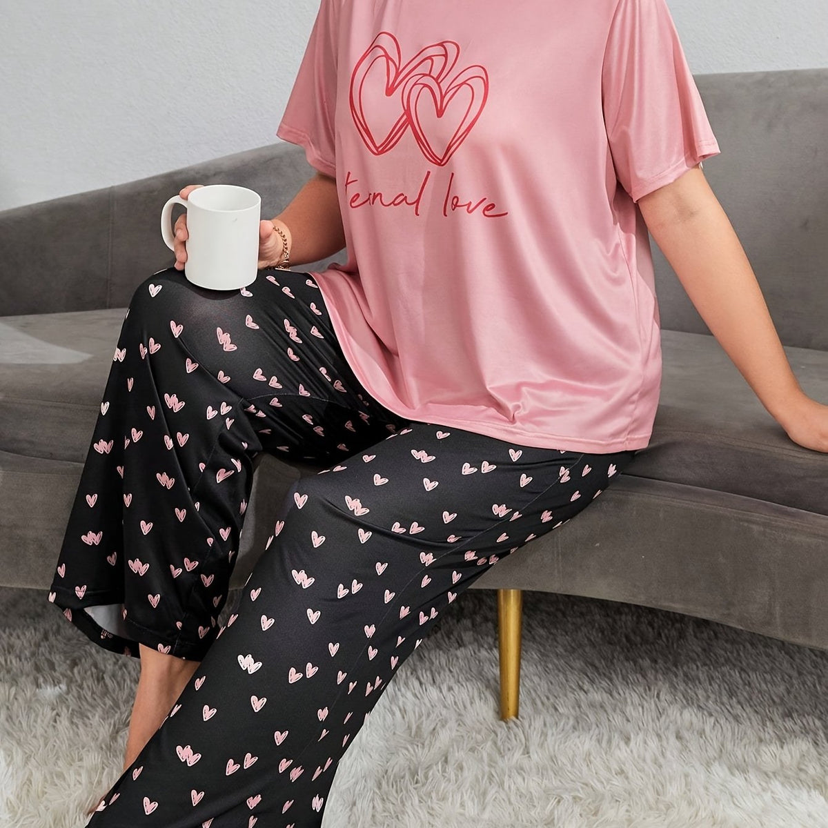  Heart & Letter Print Pajama Set Women's Tee & Pants