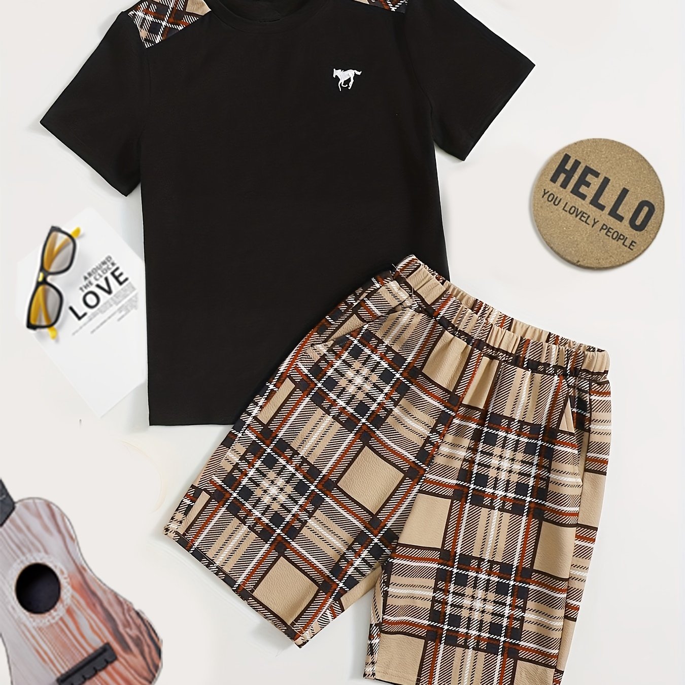 Boy's Plaid Print T-Shirt & Shorts Set with Horse Print