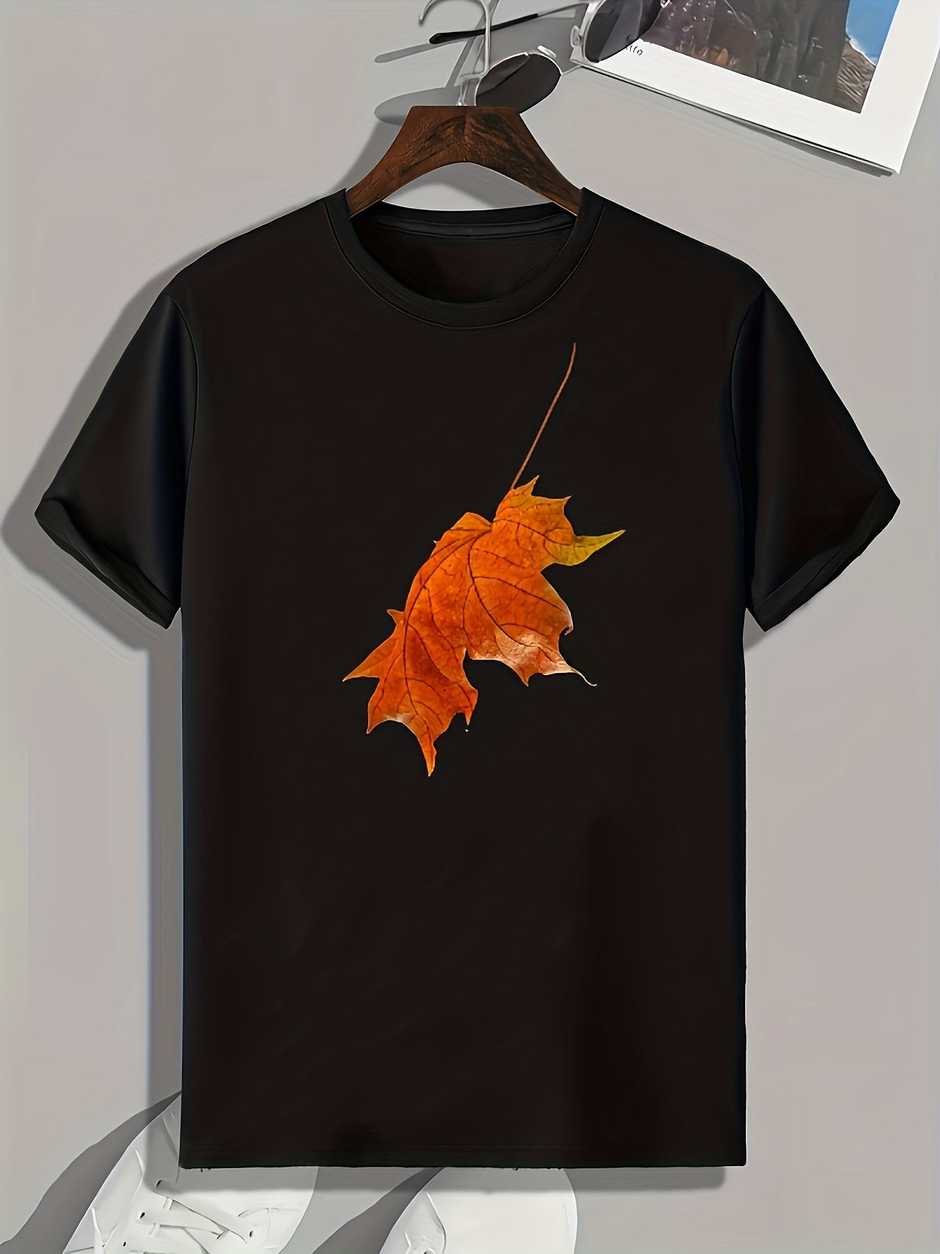 Leaf Pattern Print Men's Comfy Sports T-shirt Graphic Tee