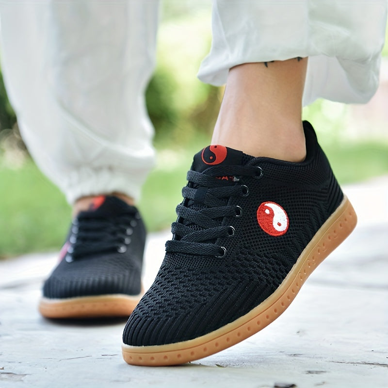 Women's Breathable Mesh Flat Skate Shoes Lightweight Low Top Sport Shoes