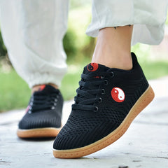 Women's Breathable Mesh Flat Skate Shoes Lightweight Low Top Sport Shoes
