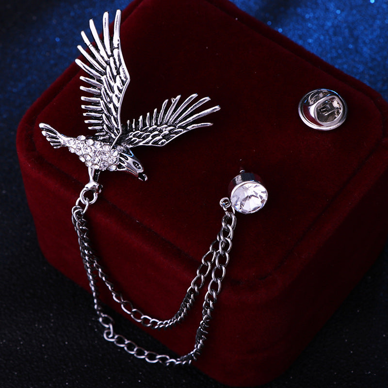 Vintage Eagle Brooch Men's Domineering Animal Pin Rhinestone Wings Chain Brooch
