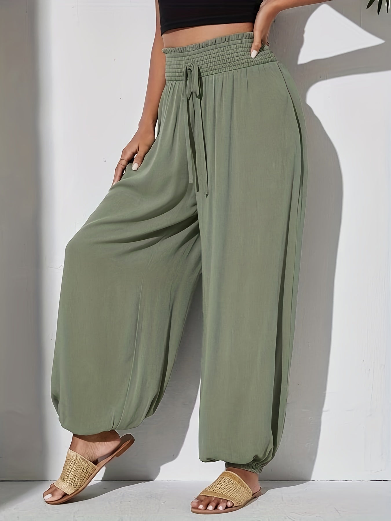 Women's Plus Solid Shirred Waist Drawstring High Rise Joggers