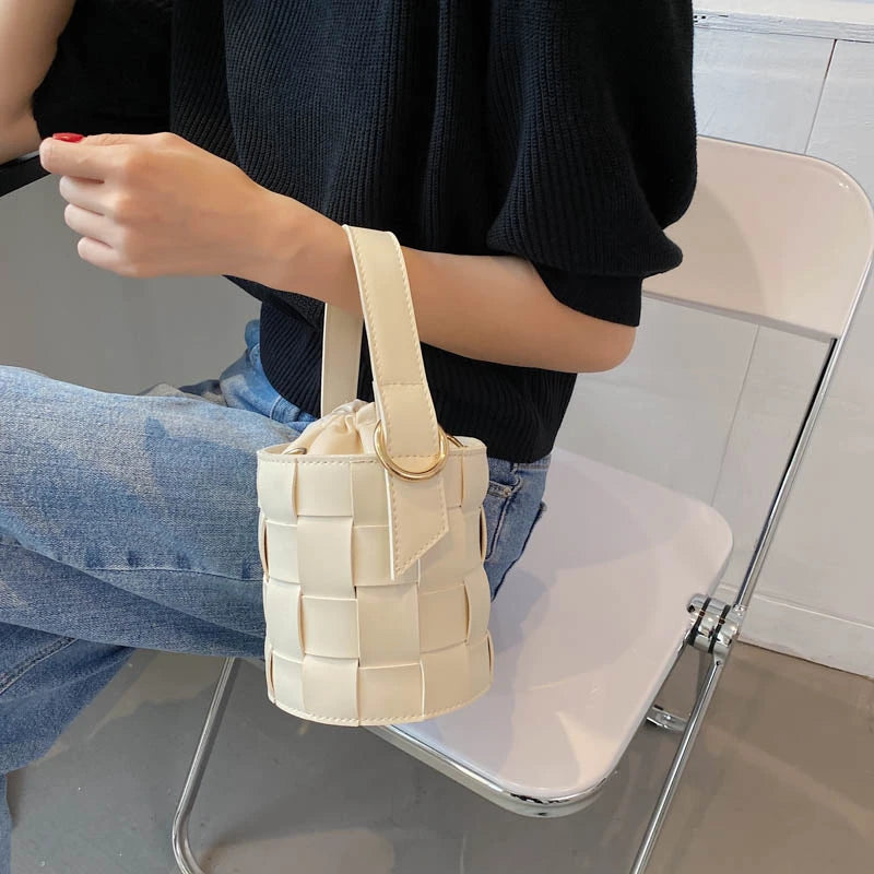 2021Woven Women's Bucket Bag Shoulder Bag PU Leather Crossbody Bag Toth Bag