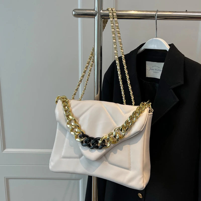 Vintage Lady's Chain Messenger Bag French Style Female Handbag