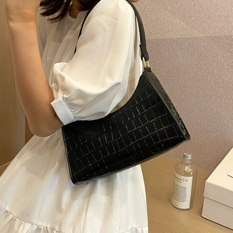 Retro Casual Women Shoulder Bags Solid Leather Chain Handbag