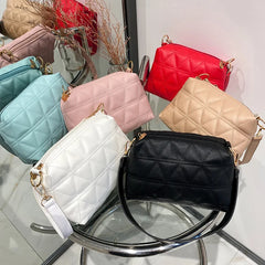 Embroidered Bag Rhombic Chain Small Fresh Shoulder Messenger Bag