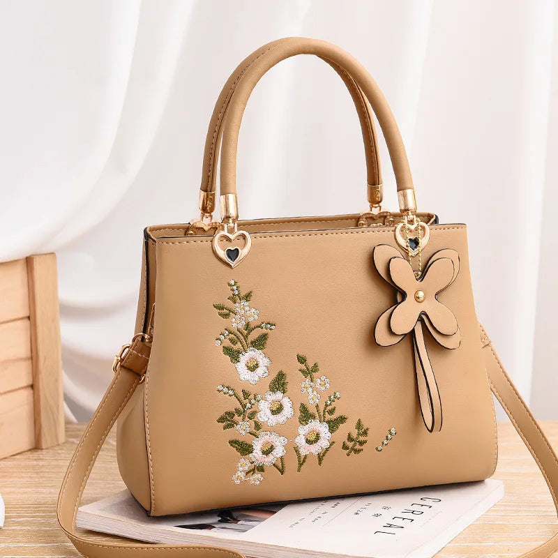 Embroidery High Capacity Women's Handbag