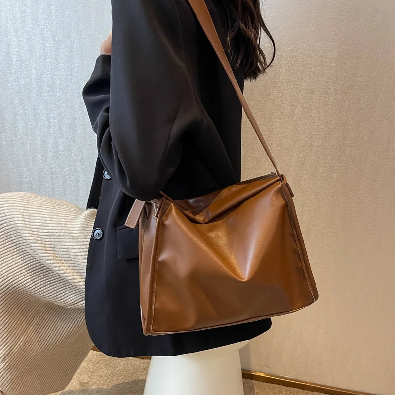 Soft Leather Women's Postman Shoulder Bag Solid Women's Big Bag