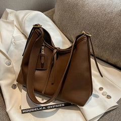 2022 Autumn Winter Retro Large Capacity Shoulder Bag