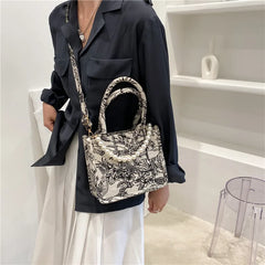 Jacquard Embroidery Beach Shoulder Tote Bag for Women
