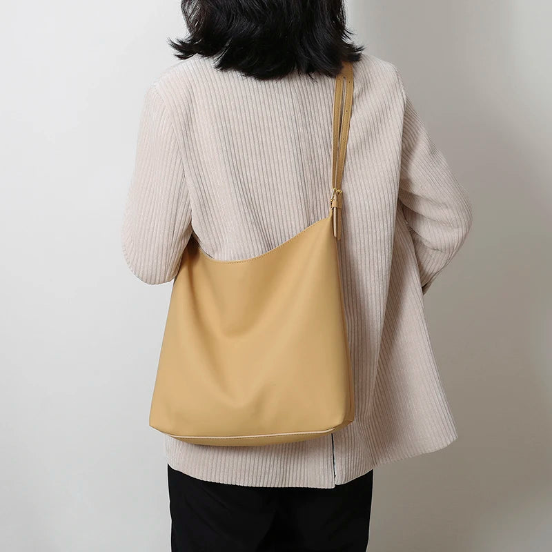 Fashionable Women Shoulder Bags PU Leather Daily Casual Multi-function Tote