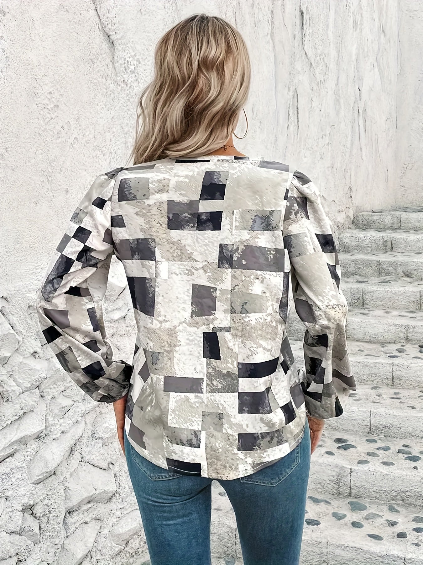  Geometric Print Tie Dye Lantern Sleeve V Neck Blouse