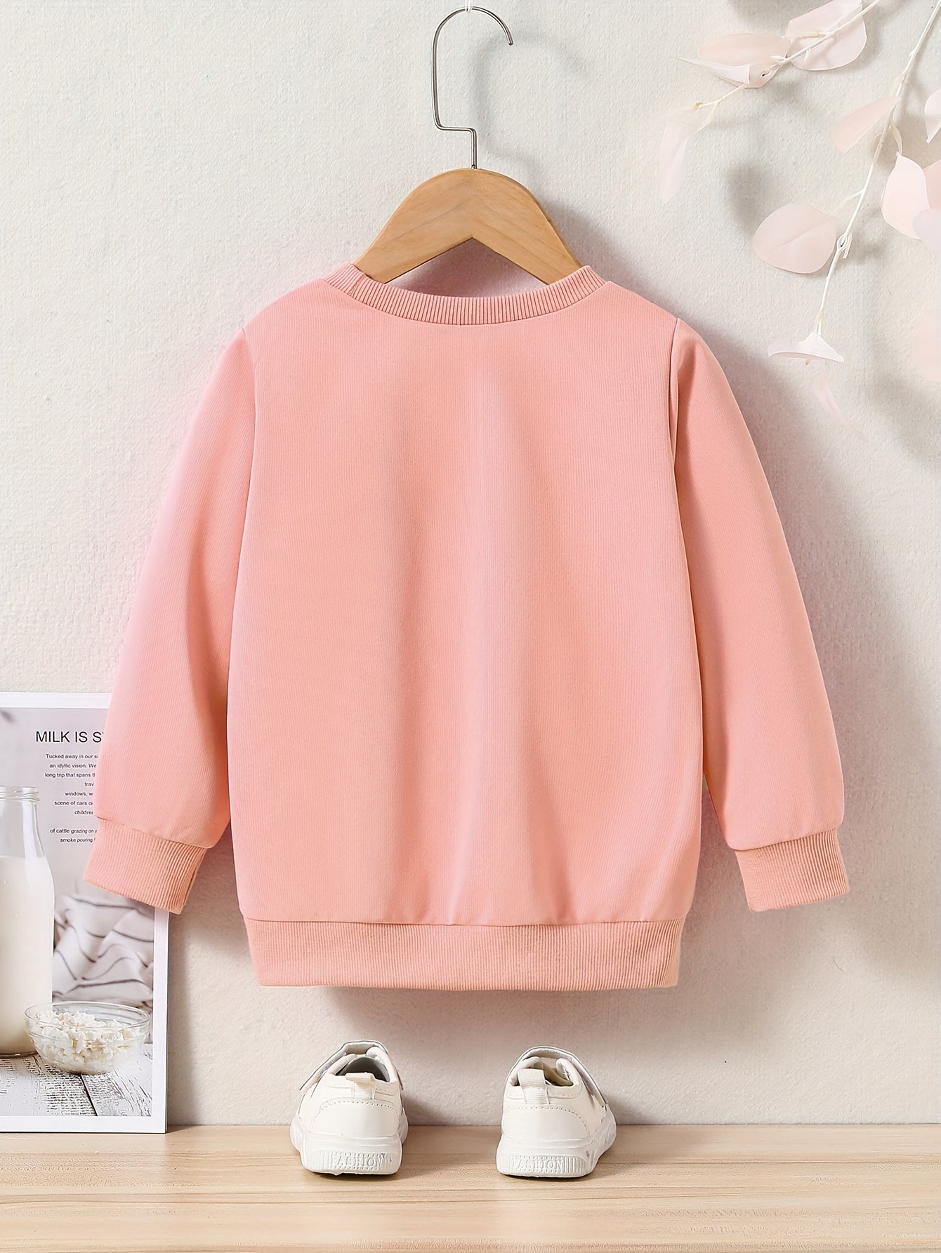 Girls Kiss Pattern Crew Neck Long Sleeve Sweatshirt