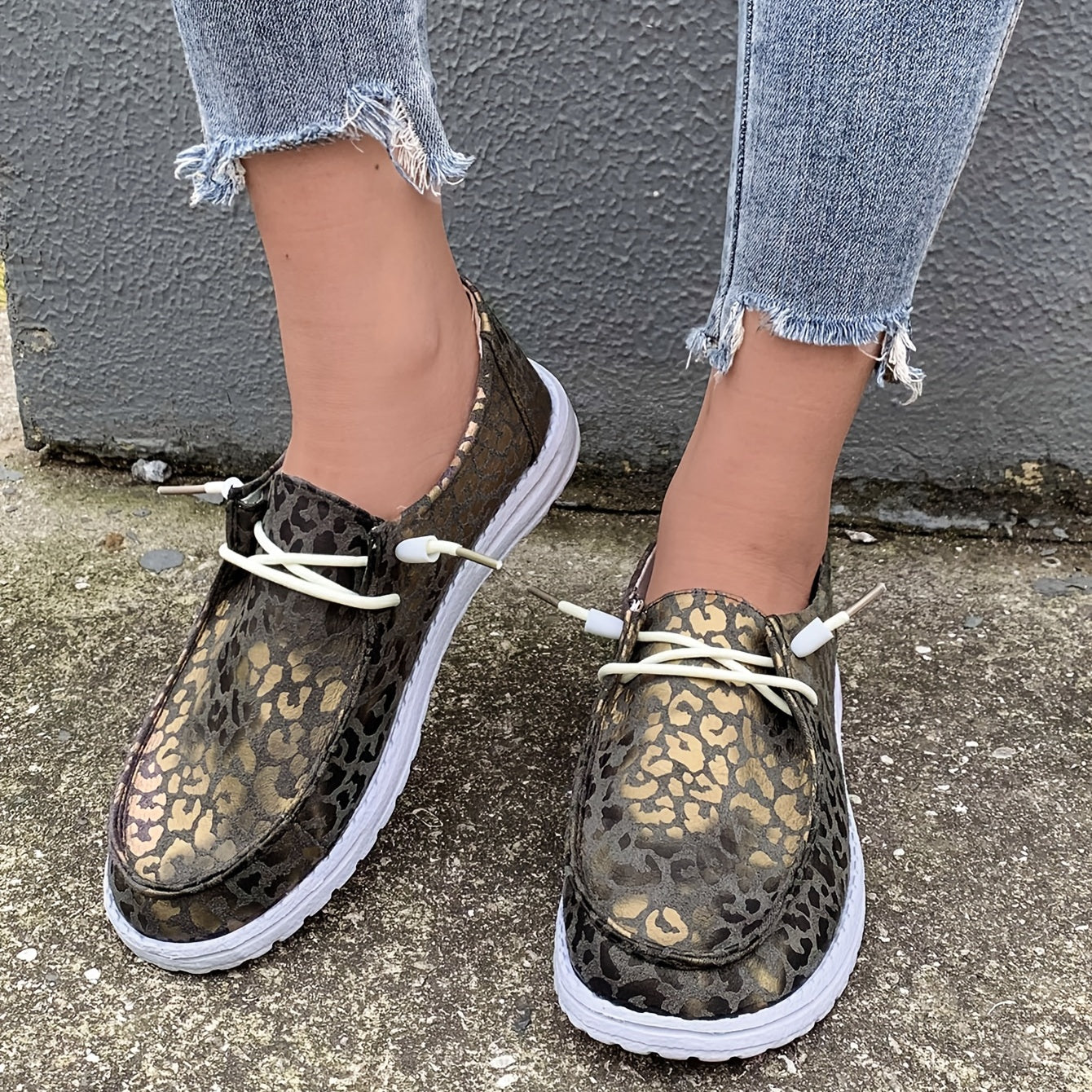 Leopard Pattern Canvas Slip-on Lace-up Casual Shoes