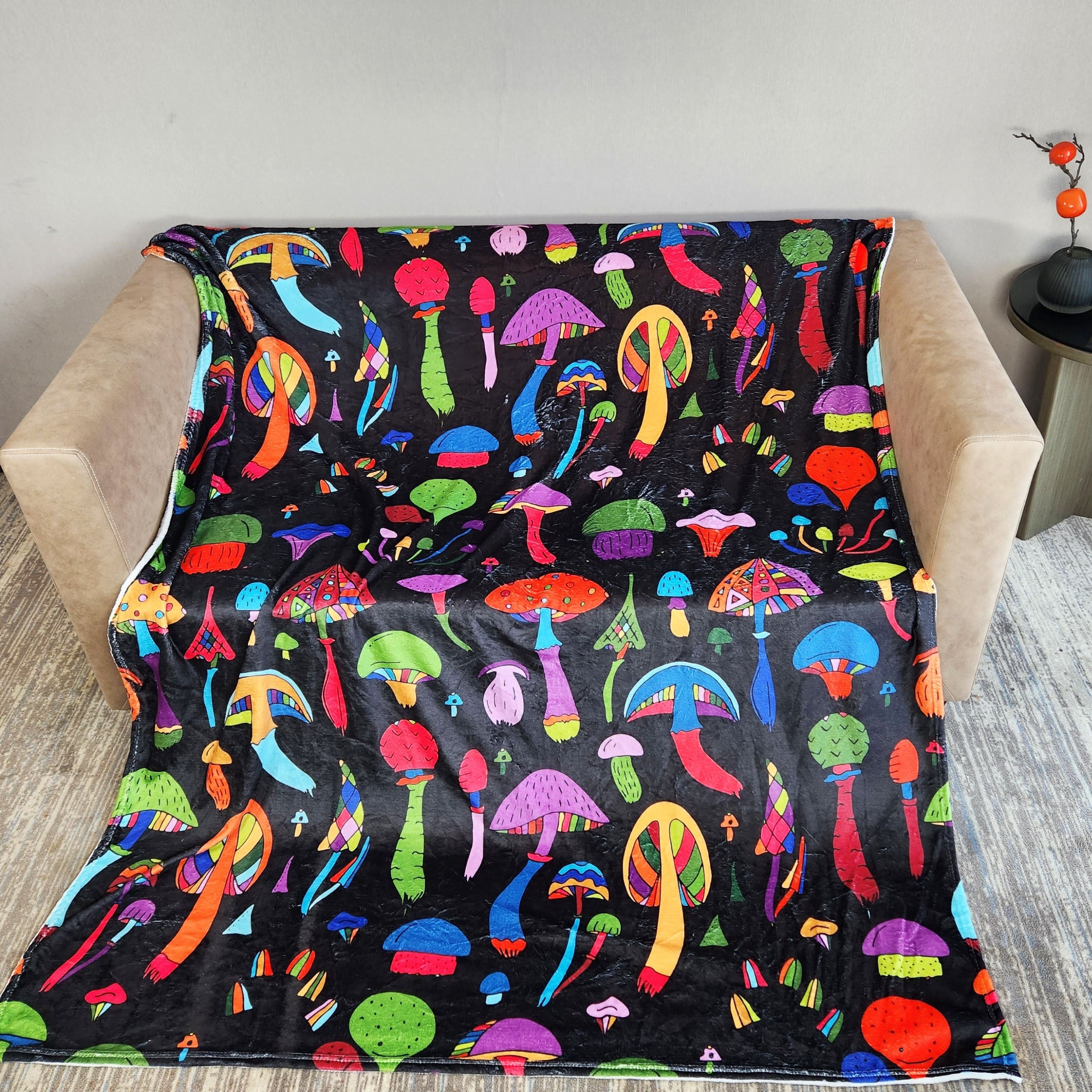 Cartoon Mushroom Print Flannel Blanket for Home and Travel
