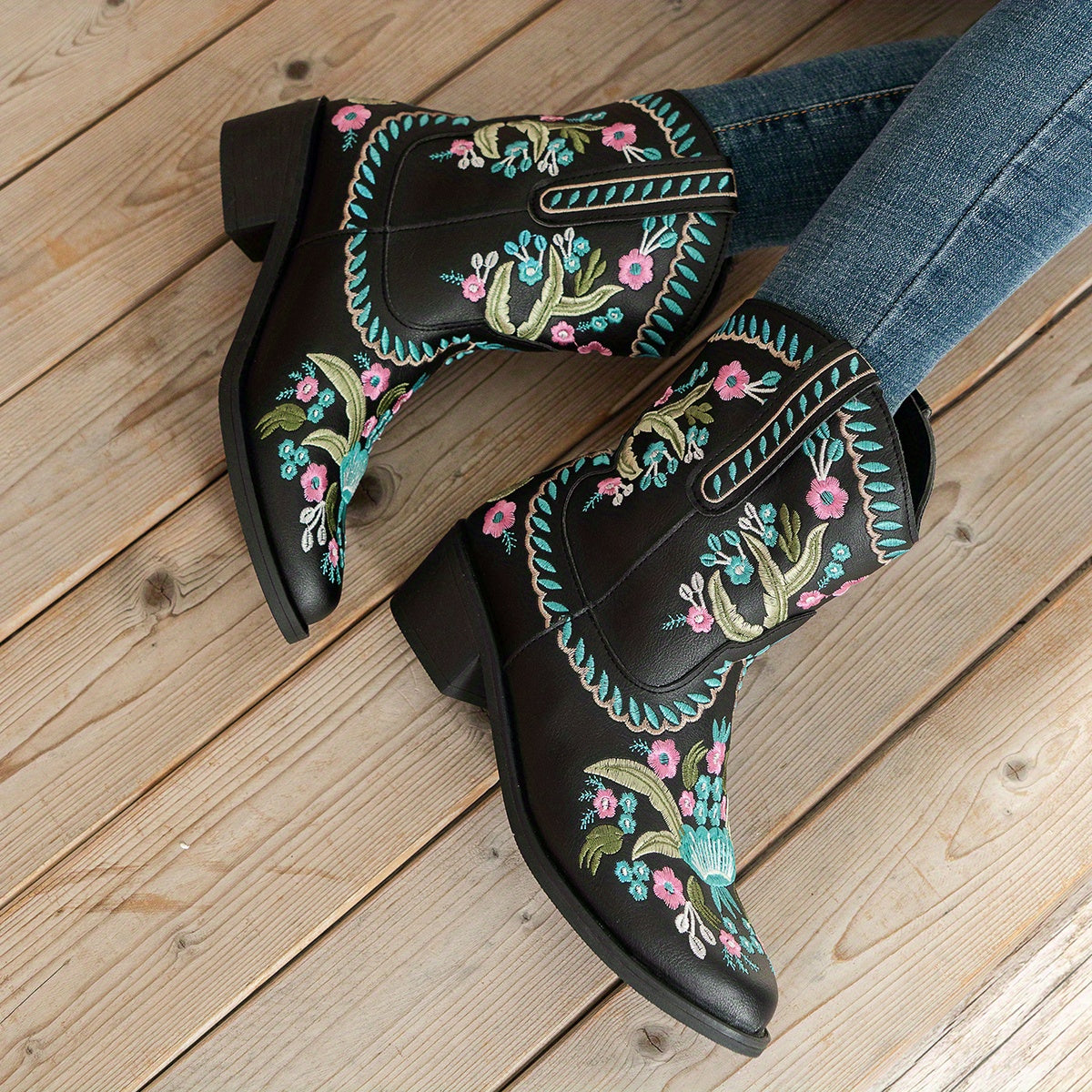 Women's Floral Embroidered Short Boots V Cut Slip On Cowgirl Boots