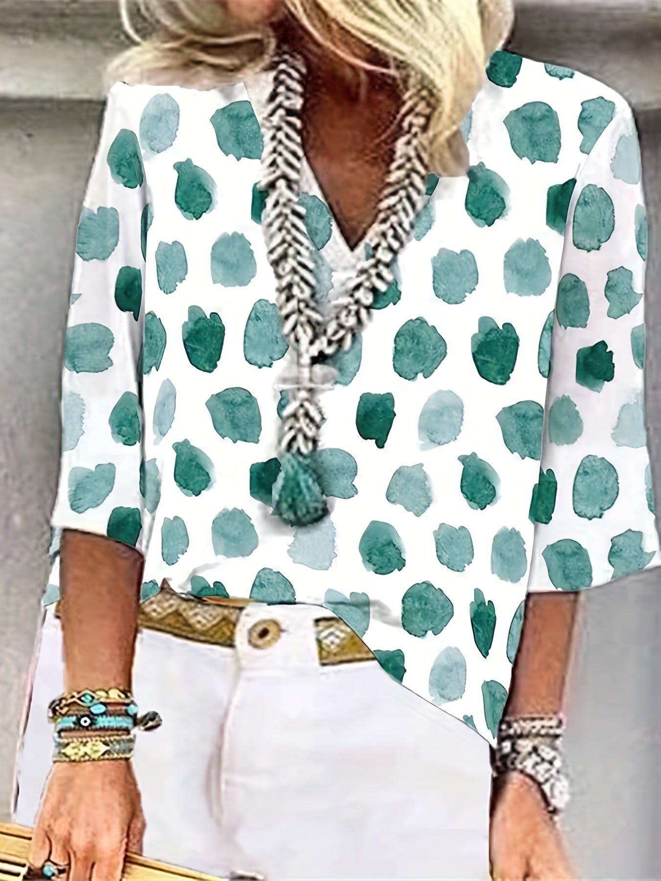  Floral Print V Neck T-shirt