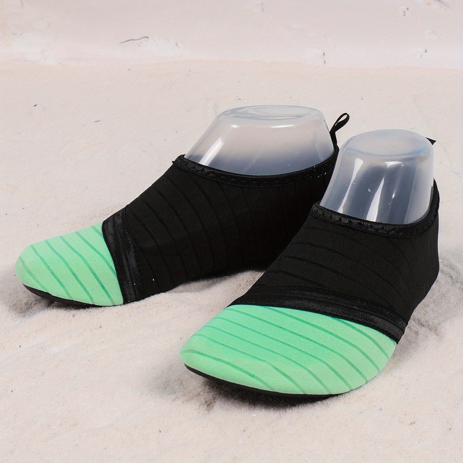 Unisex Barefoot Slip On Water Shoes Non slip Lightweight Quick Dry Aqua Shoes