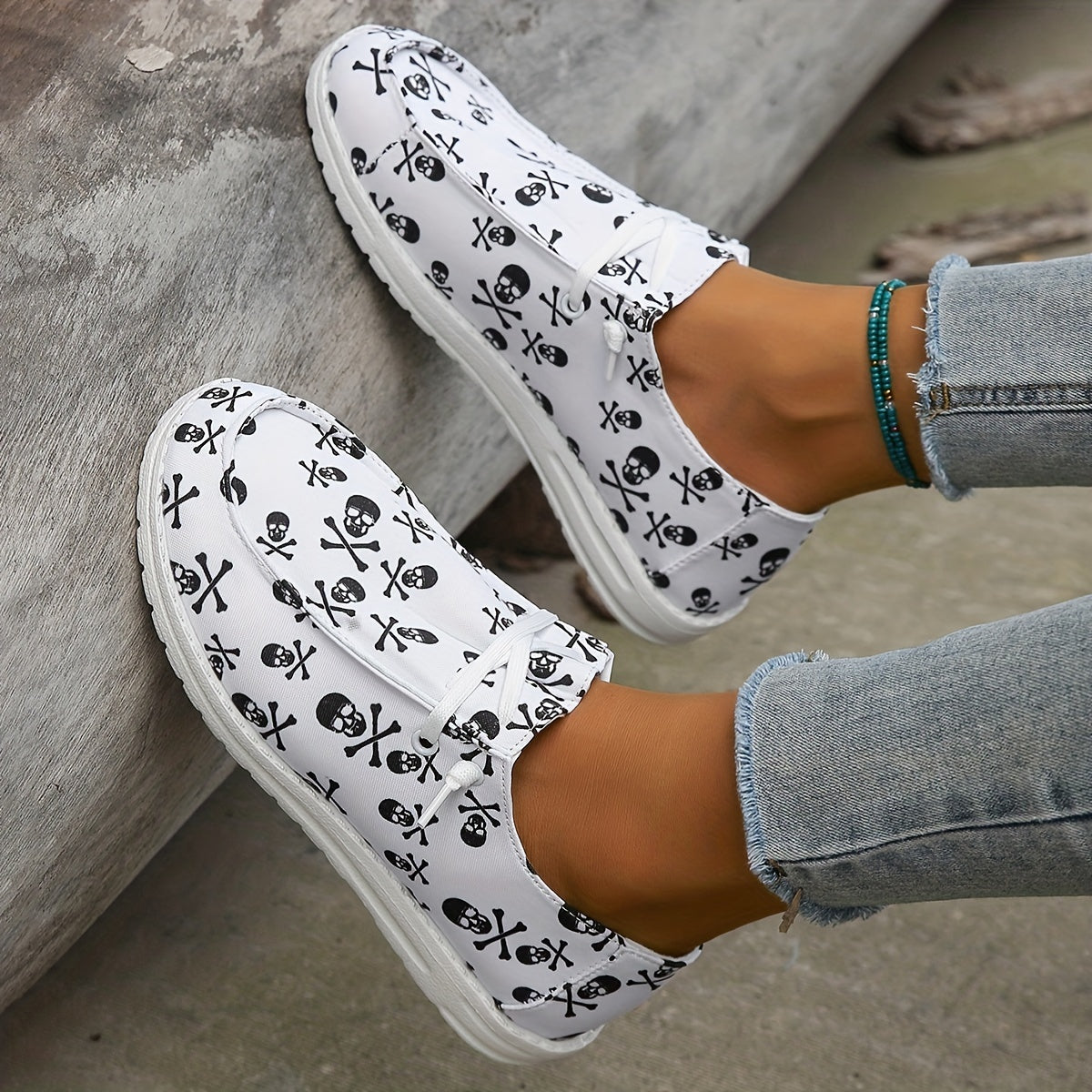 Skull Pattern Flat Loafers Lace Up Canvas Shoes Lightweight Daily Shoes