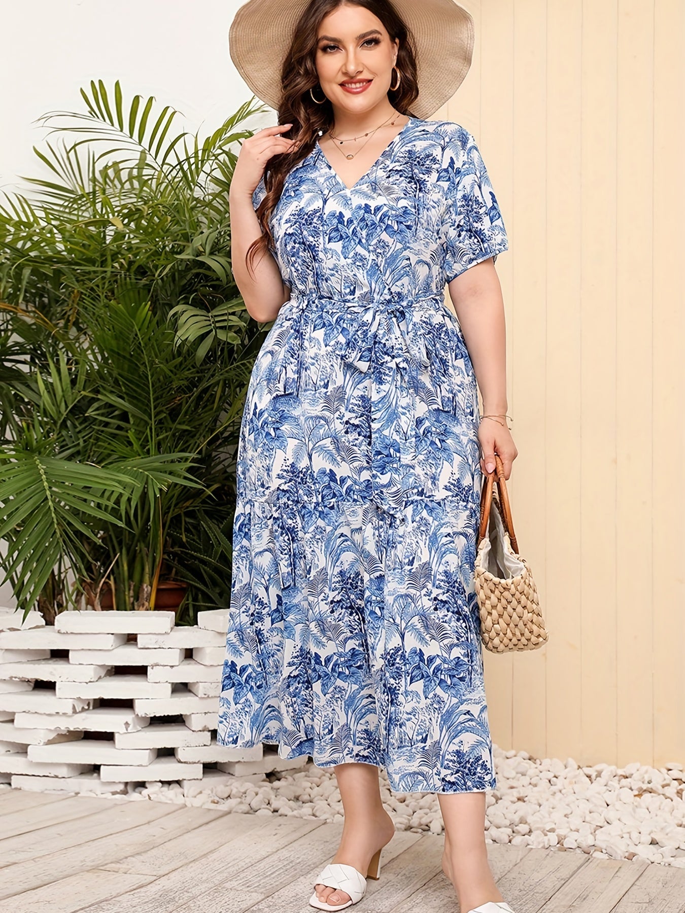 Toile Print Short Sleeve V Neck Plus Size Dress
