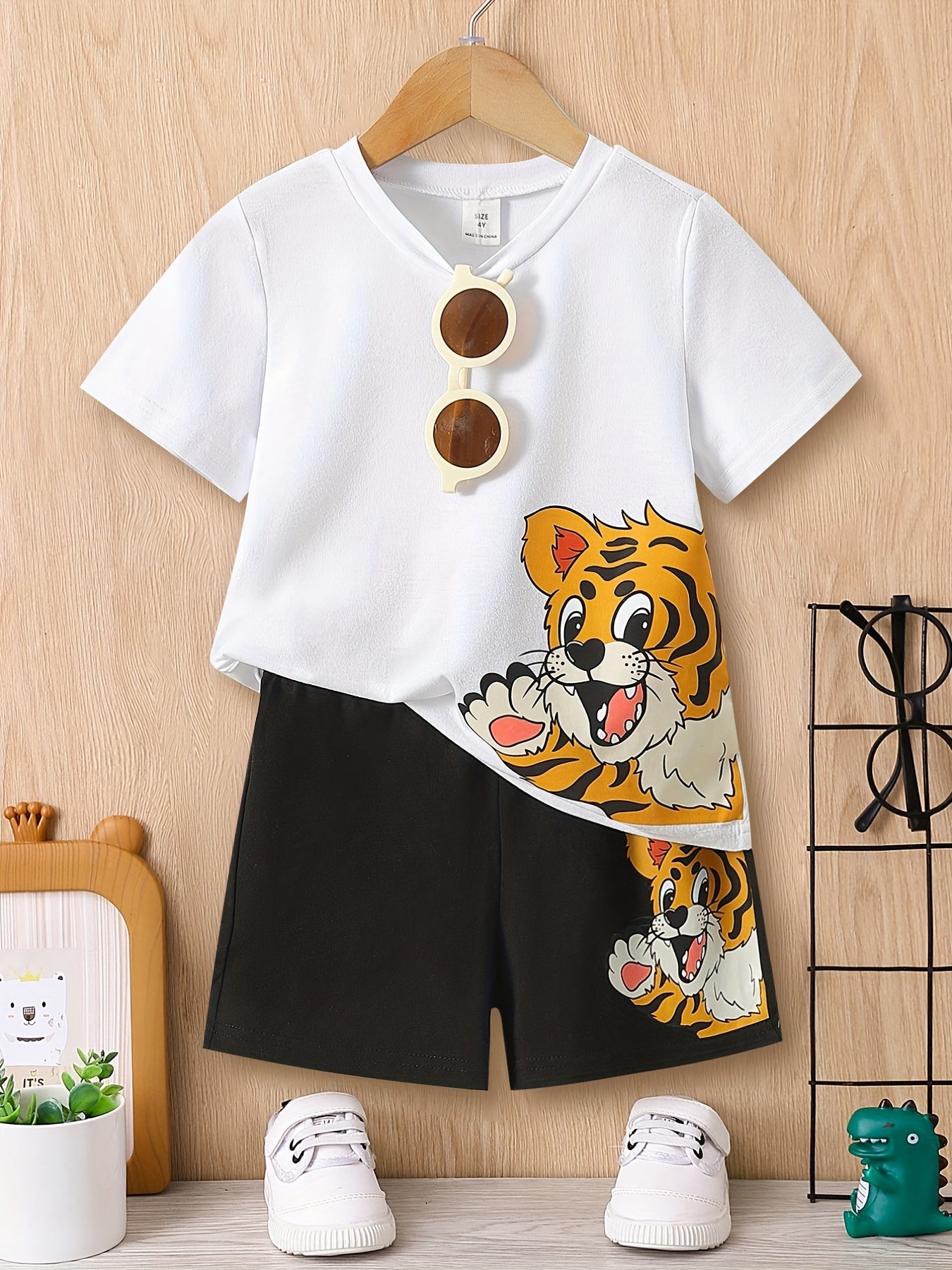 Boys Tiger Graphic Casual Outfit Round Neck T shirt & Shorts