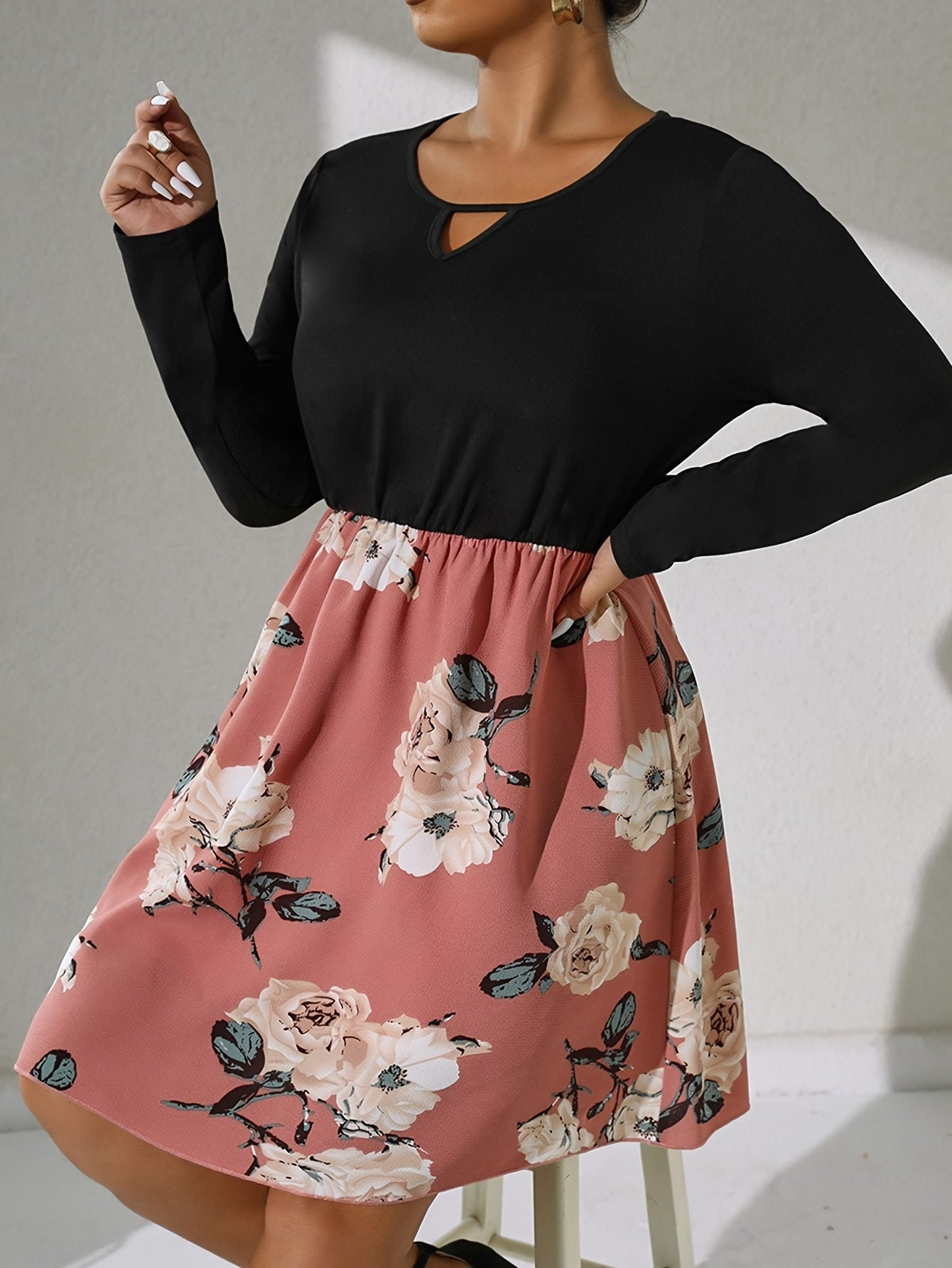  Colorblock Floral Print Long Sleeve Round Neck Cut Out Dress