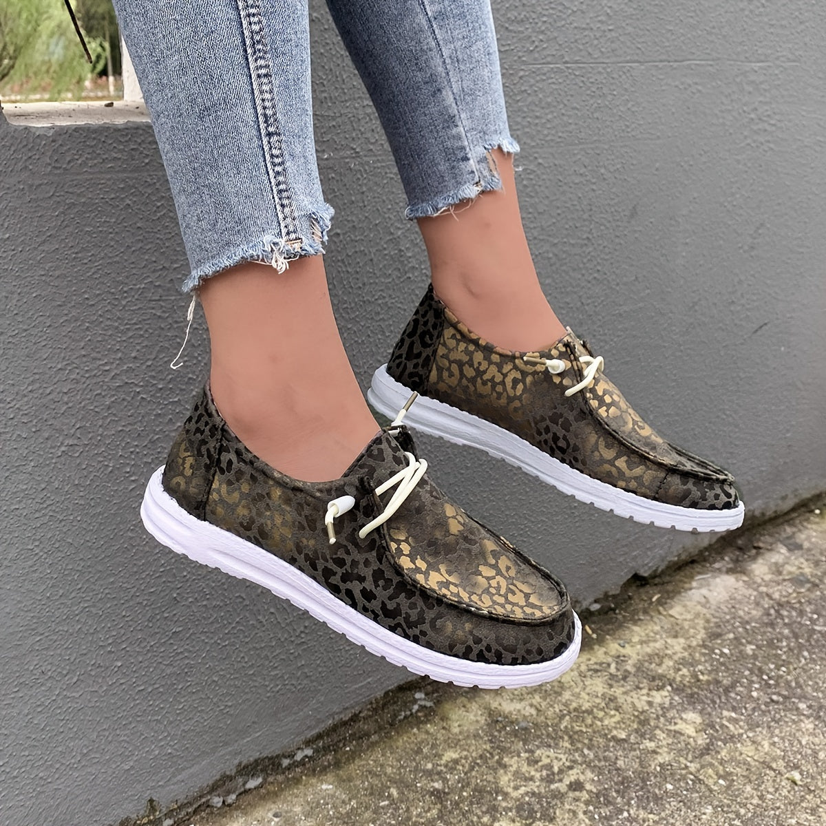 Leopard Pattern Canvas Slip-on Lace-up Casual Shoes