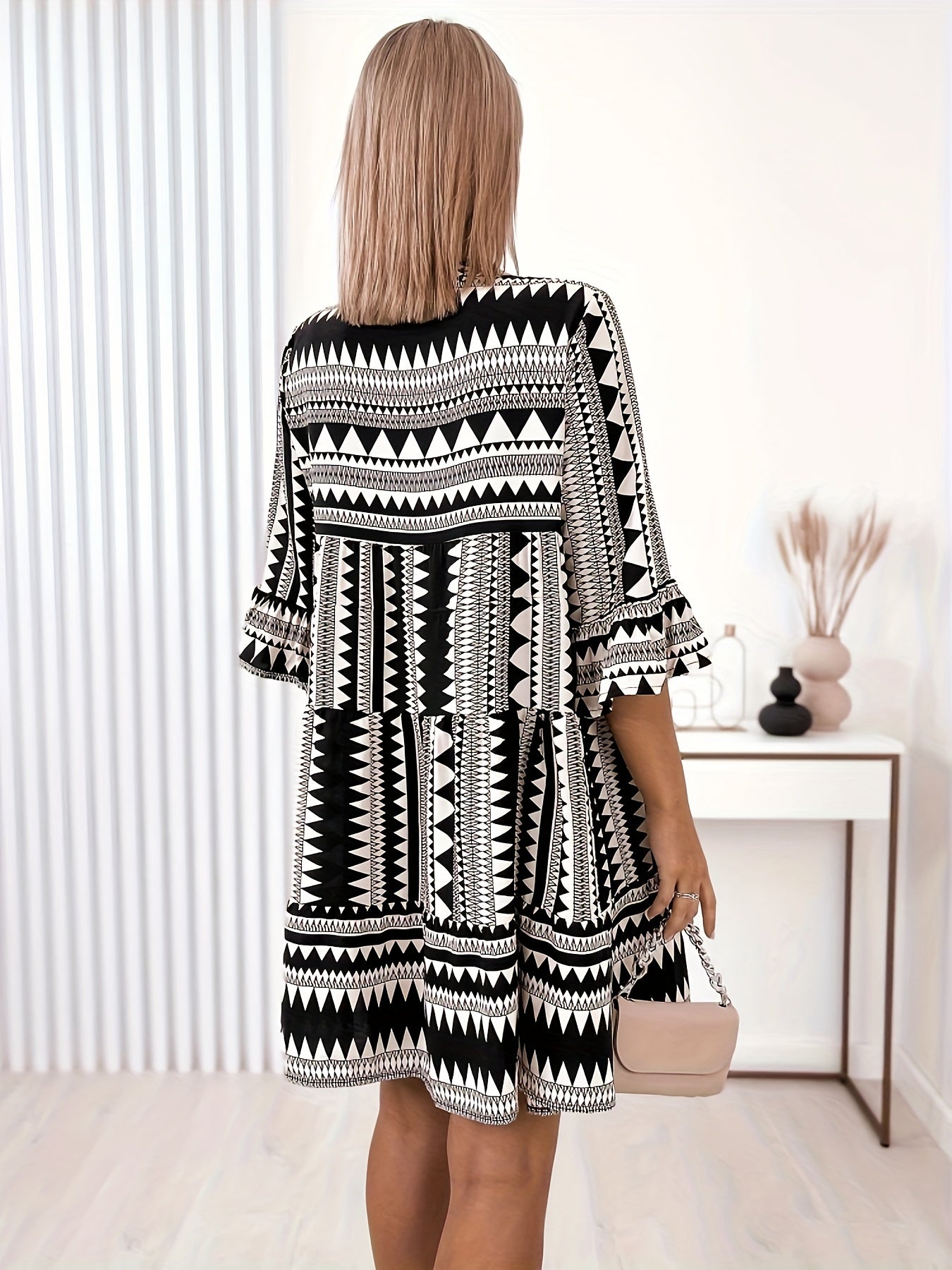  Geometric Print Bell Sleeve Loose Fit Dress