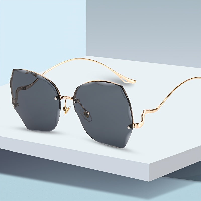 Gradient Rhinestone Oversized Polygon Sunglasses With Case