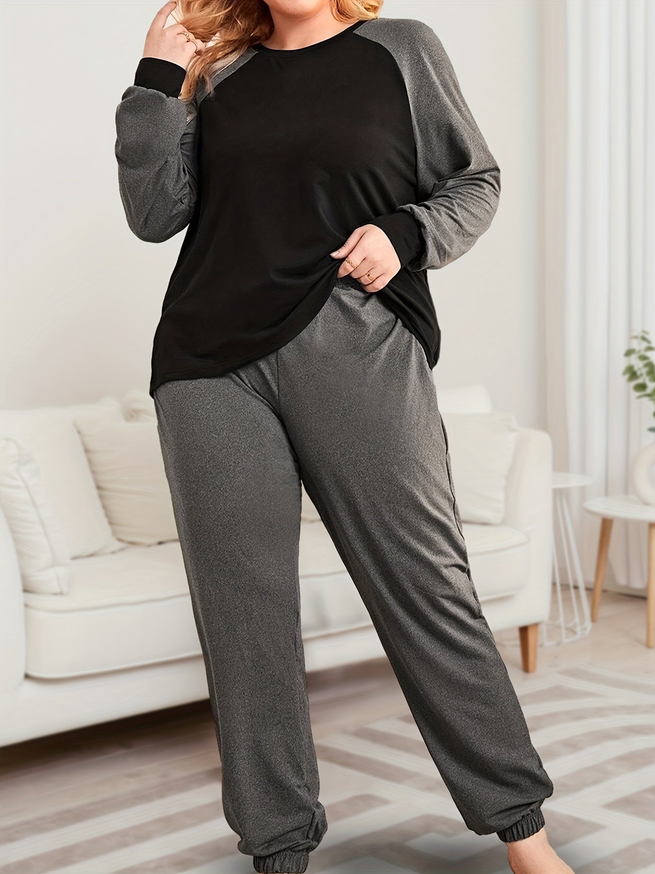 Colorblock Raglan Sleeve Top & Joggers Set