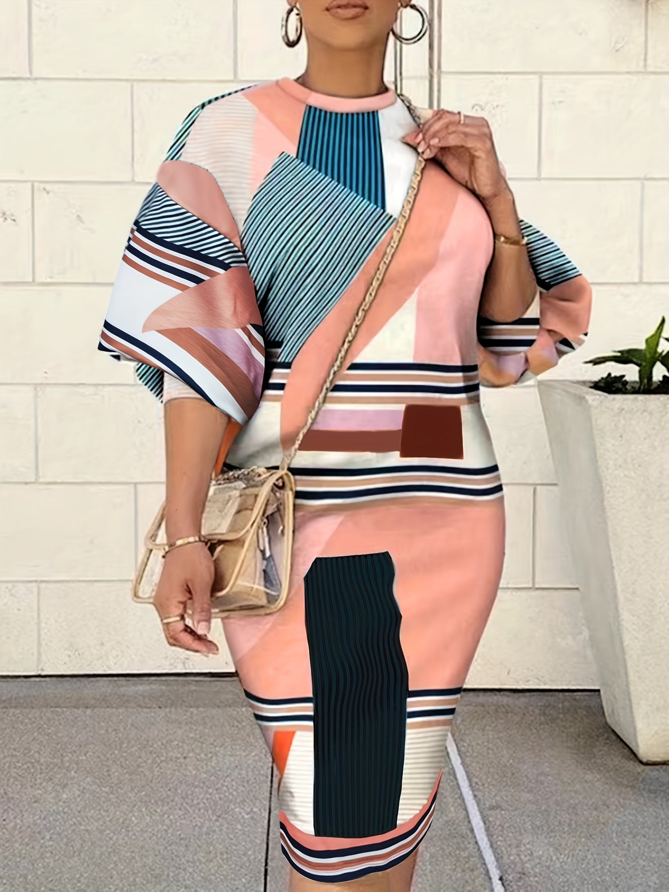  Geometric Print Lantern Sleeve Bodycon Midi Dress