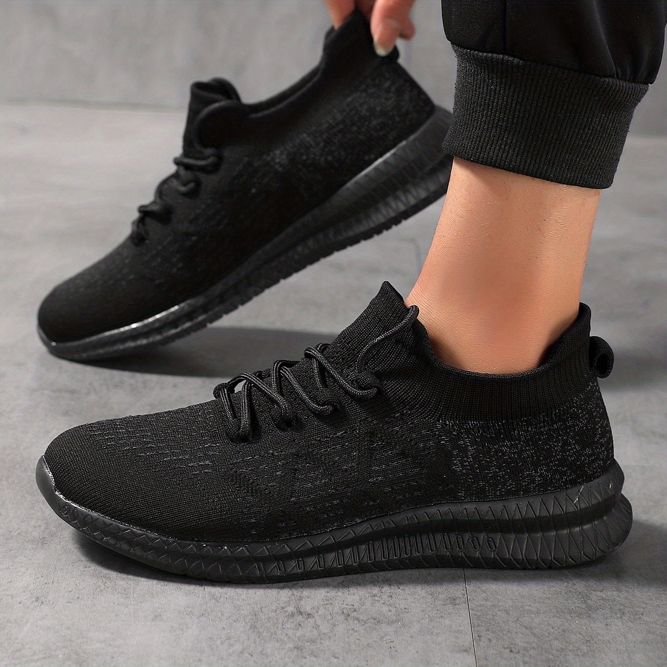 Men's Lightweight Shock Absorbing Running Shoes