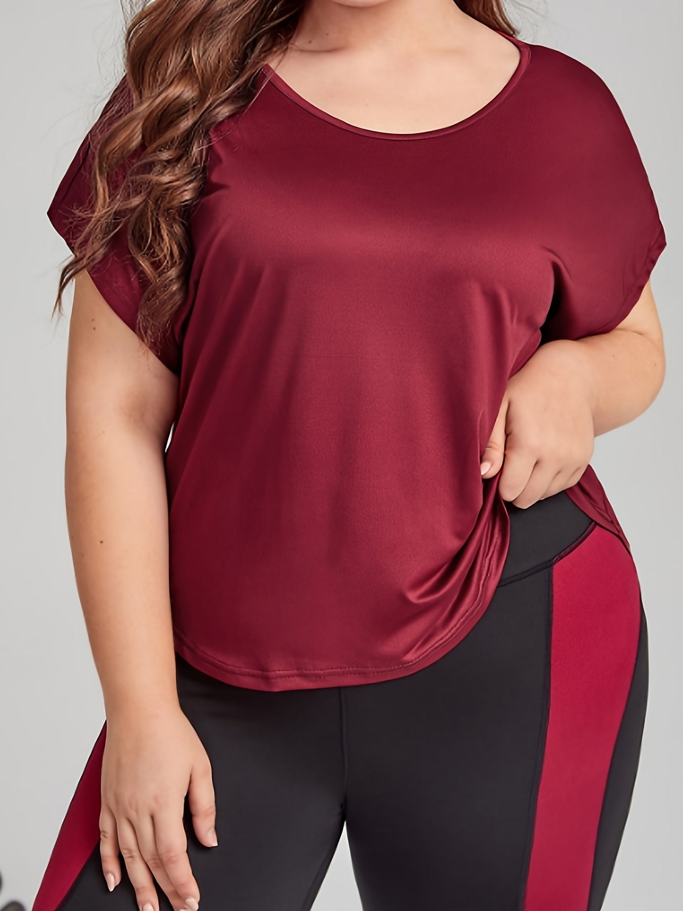 Solid Short Sleeve Sports Top Women's Plus Round Neck Medium Stretch