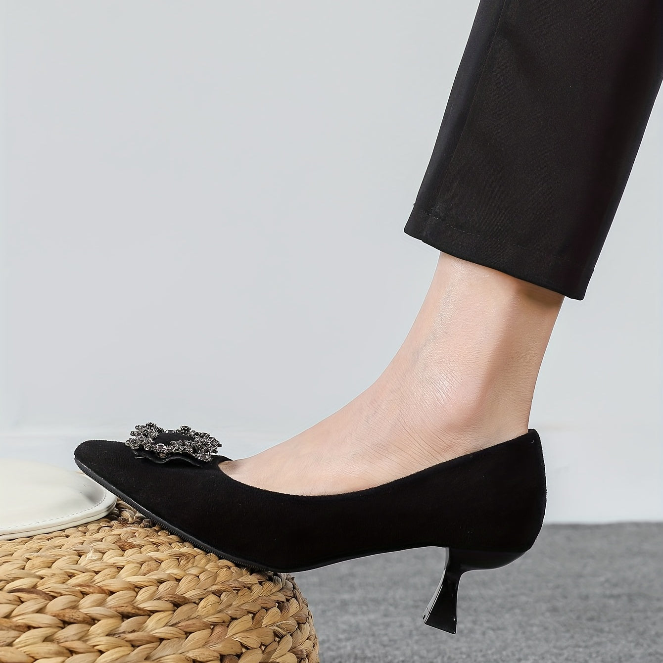 Women's Kitten Heels Rhinestone Court Pumps