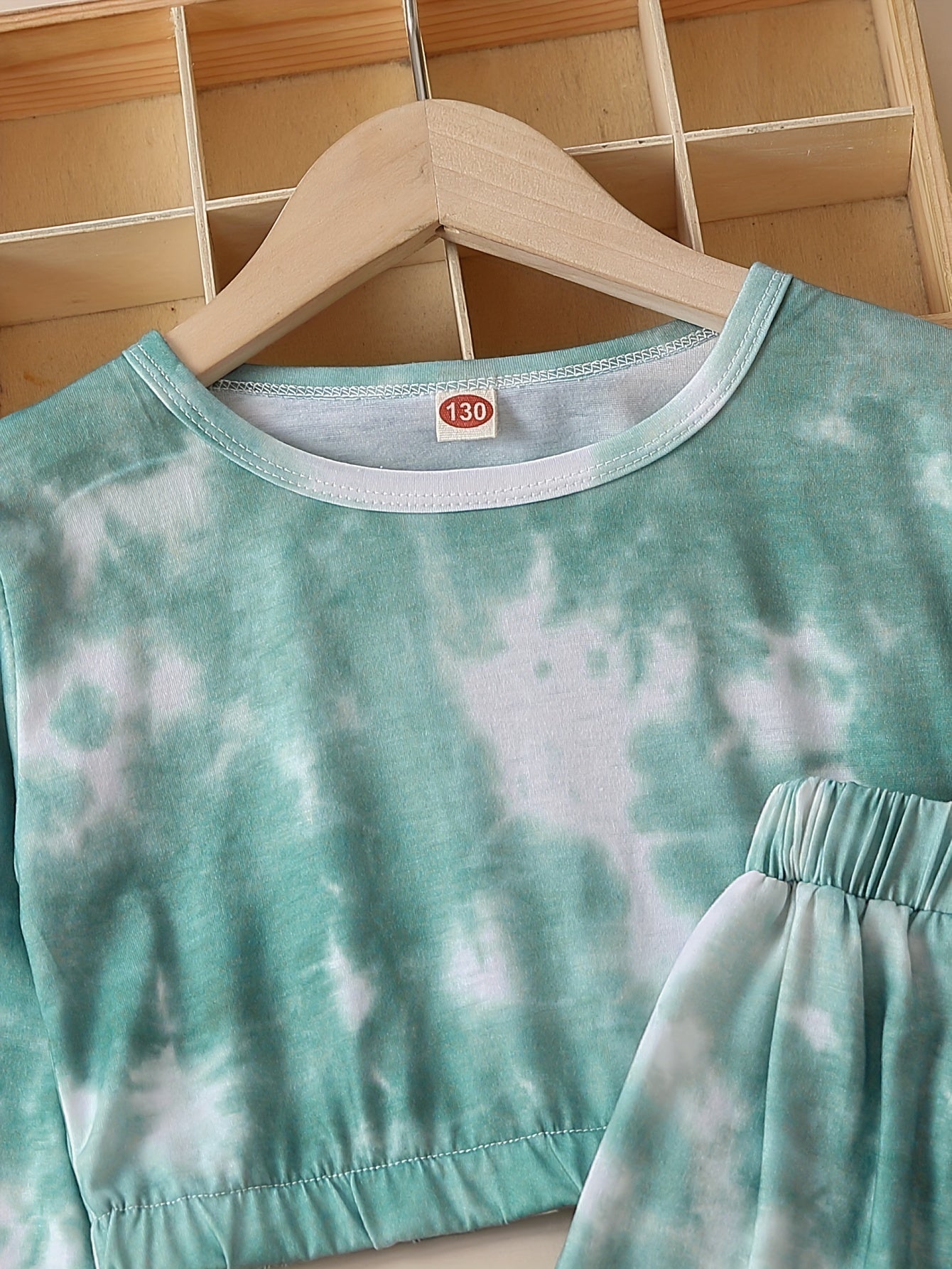 Girl's Tie Dye 2pc Sweatshirt & Sweatpants Set for Spring Fall